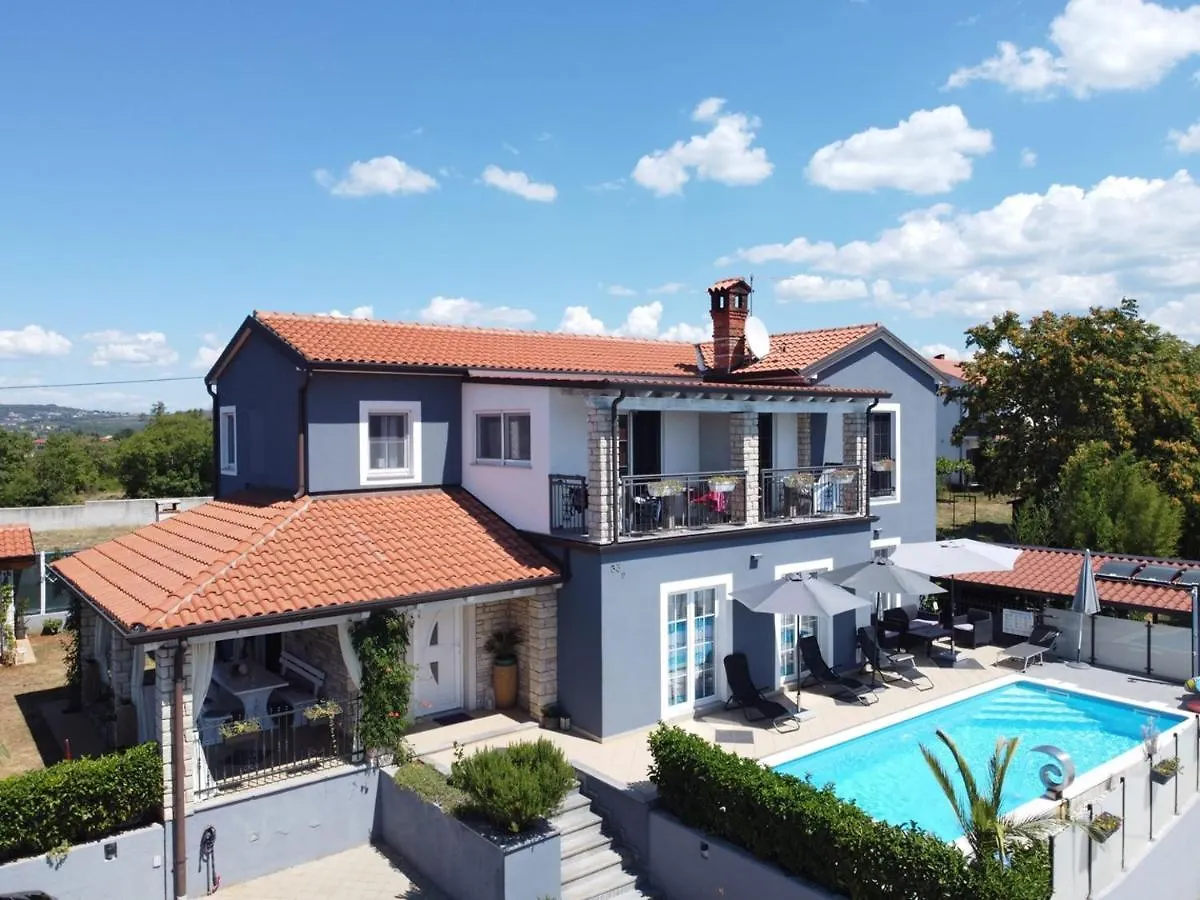 Lavanda House With Apartments Buje