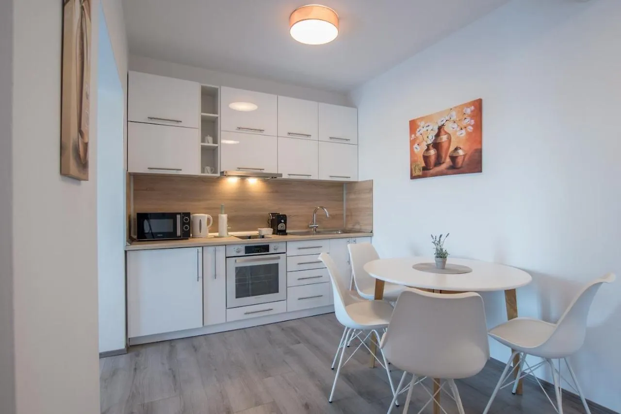 Lavanda House With Apartments Buje 4*,